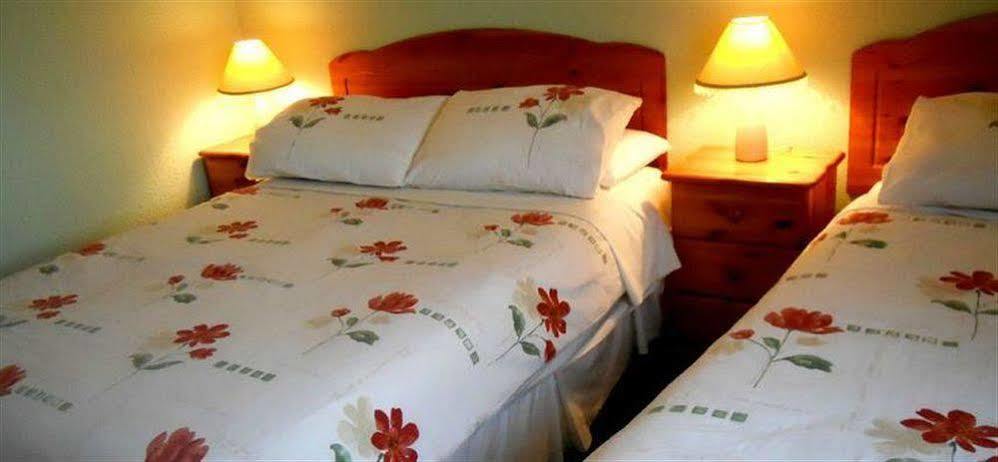 Villa St.John B&B Athlone Buitenkant foto